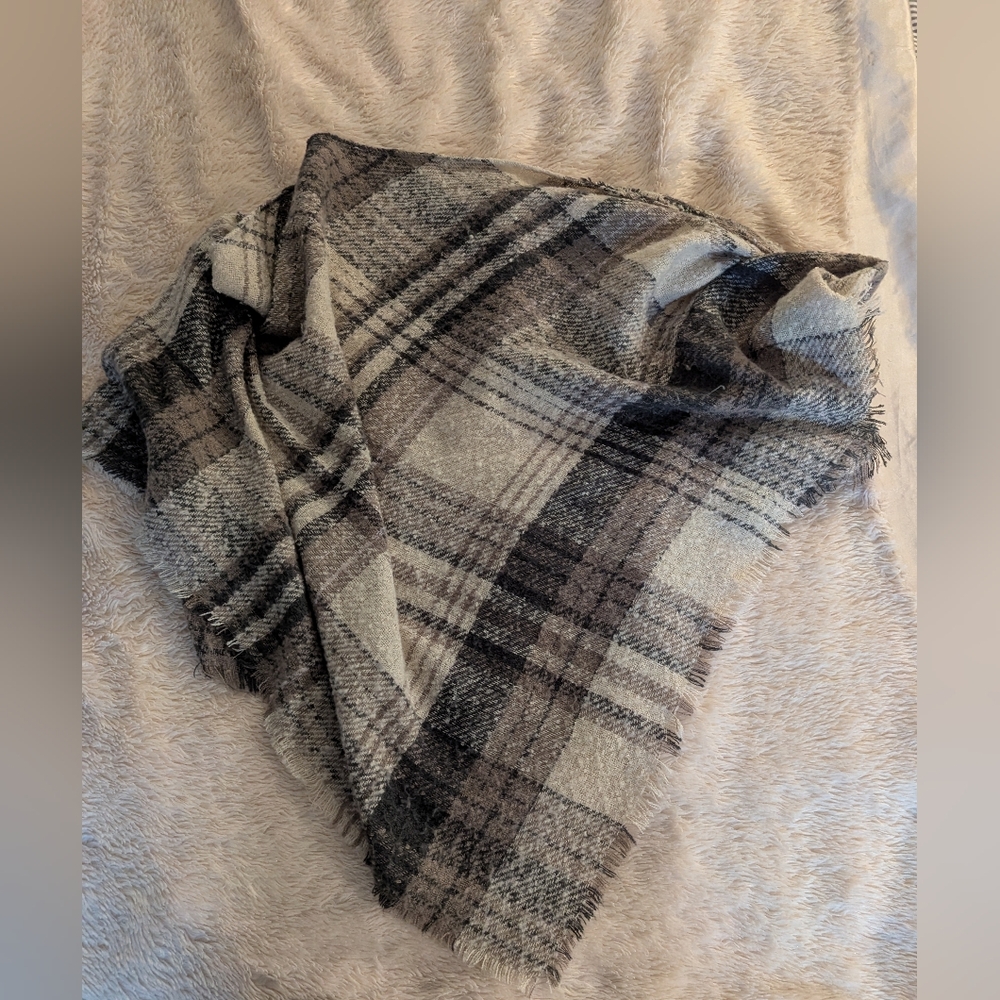 Women's Maurices Triangle Blanket Scarf